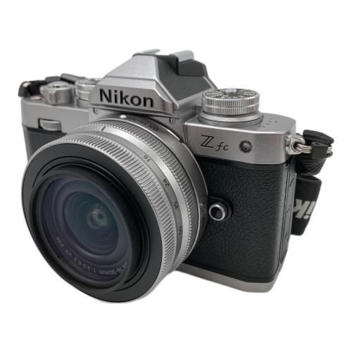 Nikon デジタル一眼レフ単焦点レンズキット