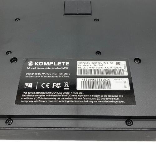 KOMPLETE (ネイティブインストゥルメンツ) MIDIキーボード KOMPLETE KONTROL M32