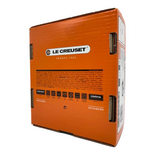LE CREUSET (ルクルーゼ) 17ｃｍ オーバル ベージュ