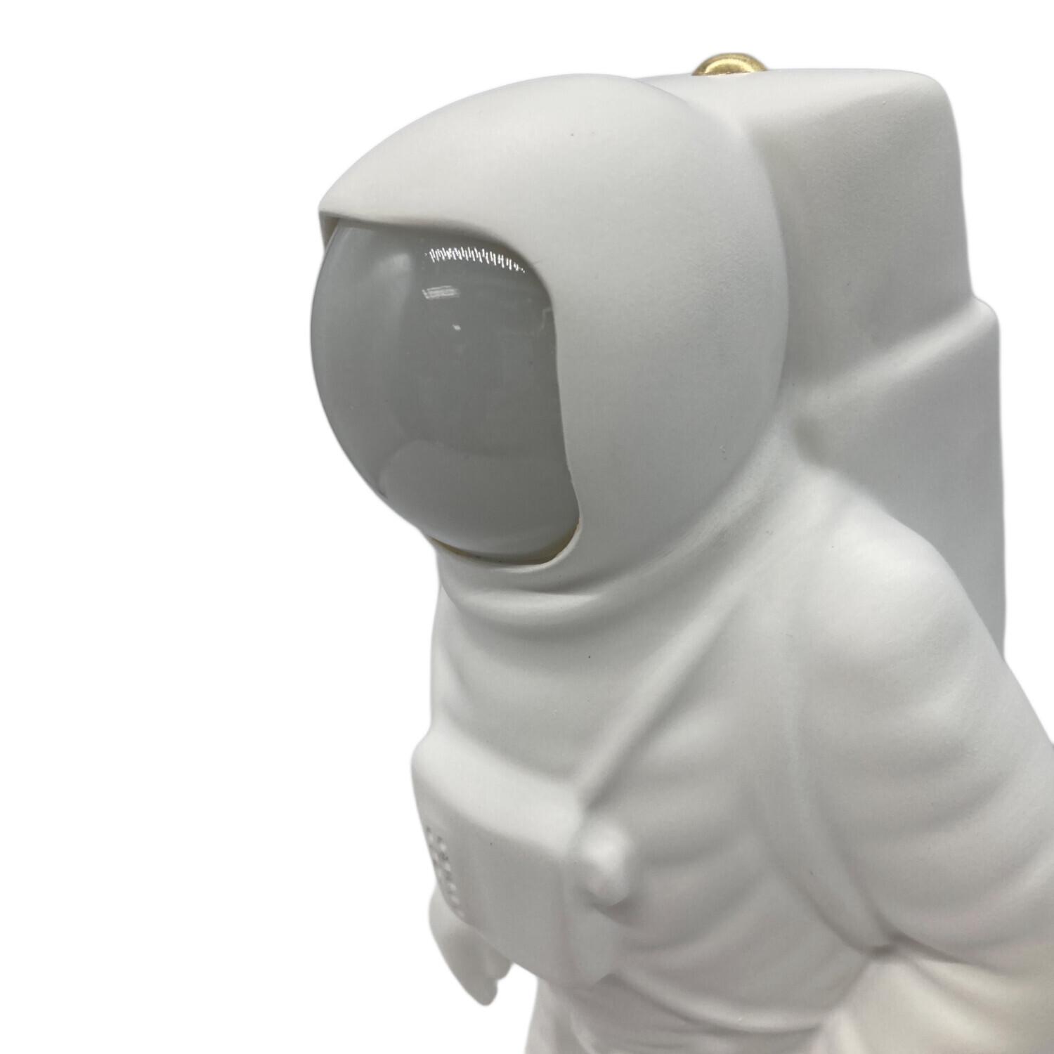 DIESEL Flashing Starman 宇宙飛行士型ライト 説明書付き DIESEL Flashing Starman 宇宙飛行士型ライト 説明書付き DIESEL