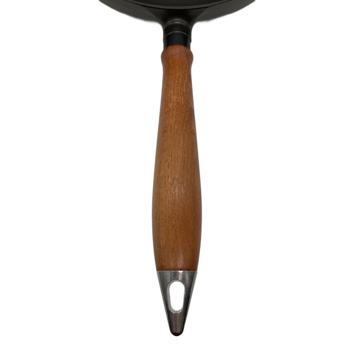 ストウブ　ビンテージソースパン　木製ハンドル18cm ストウブ ビンテージソースパン 木製ハンドル18cm Staub