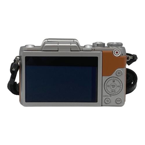 Panasonic (パナソニック) デジタル一眼レフカメラ DMC-GF7