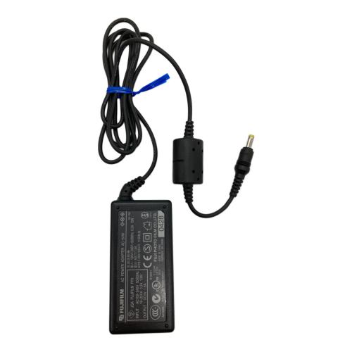 FUJIFILM (フジフィルム) コンパクトデジタルカメラ  FinePix F440 410万画素 1/2.5型CCD 専用電池 xDピクチャーカード ISO80~400 2~1/2000秒