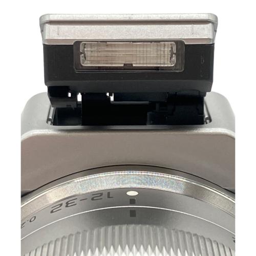 Panasonic (パナソニック) デジタル一眼レフダブルズームレンズキット DMC-GF7