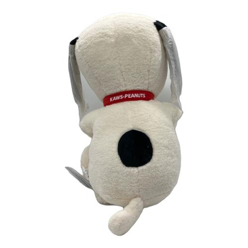 KAWS (カウズ) スヌーピー Mサイズ