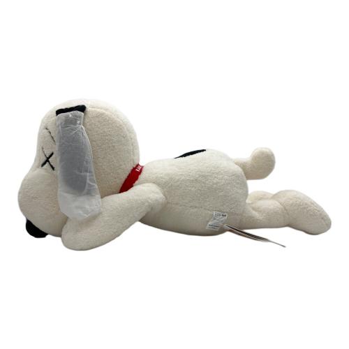 KAWS (カウズ) スヌーピー Mサイズ