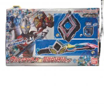 ウルトラマンアーク ウルトラマンアークDX最強なりきりセット ウルトラマン ①