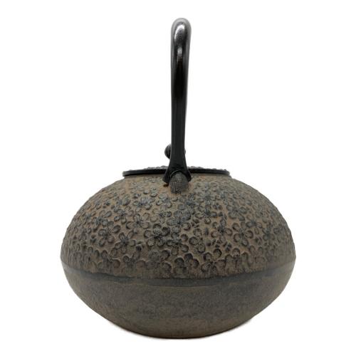 南部鉄器 南部鉄瓶 花柄