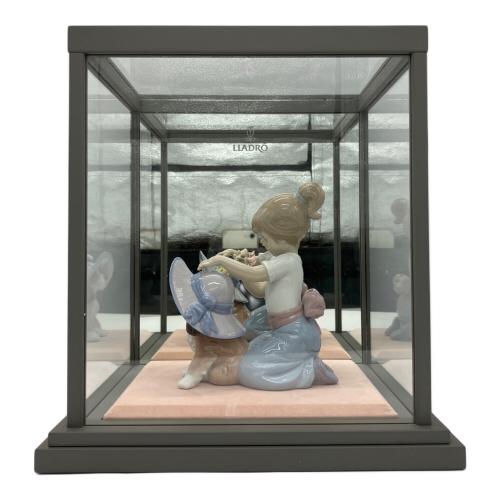 LLADRO (リヤドロ) おめかししようね フィギュリン
