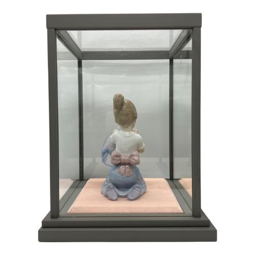 LLADRO (リヤドロ) おめかししようね フィギュリン