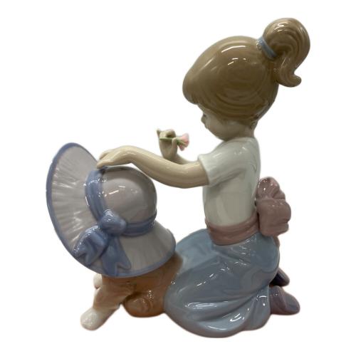 LLADRO (リヤドロ) おめかししようね フィギュリン