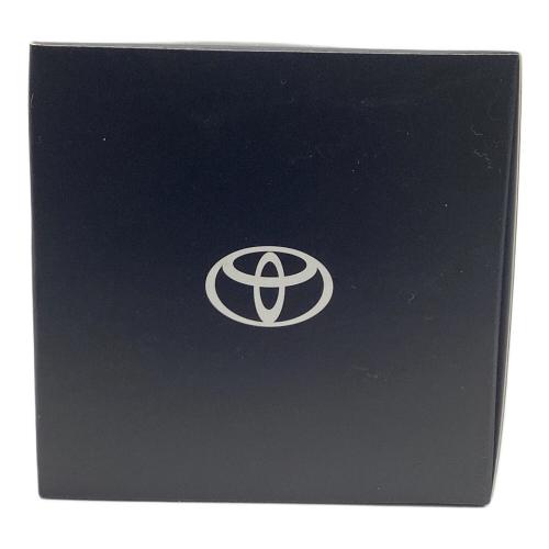 TOYOTA (トヨタ) PRIUS 1M2 アッシュ(X設定なし) 非売品