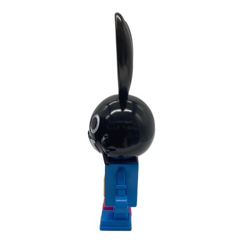 NO NAME ME Figure LABI