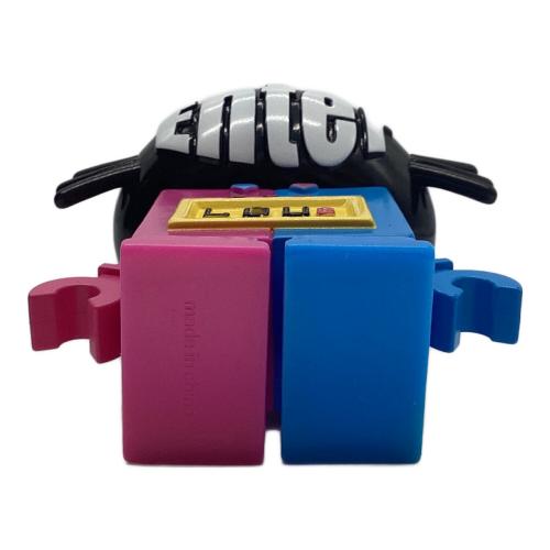 NO NAME ME Figure LABI