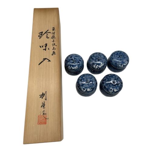 京焼 平安 加藤利昌 (キョウヤキ ヘイアン カトウトシマサ) 染付梅小紋山水 珍味入 5Pセット