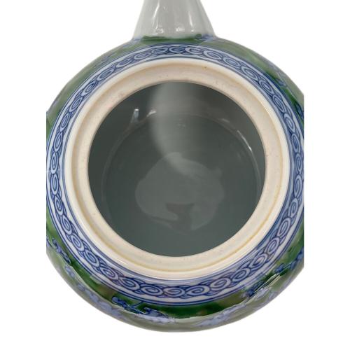 源右衛門窯 (ゲンエモンガマ) 染錦緑彩唐草文 茶器
