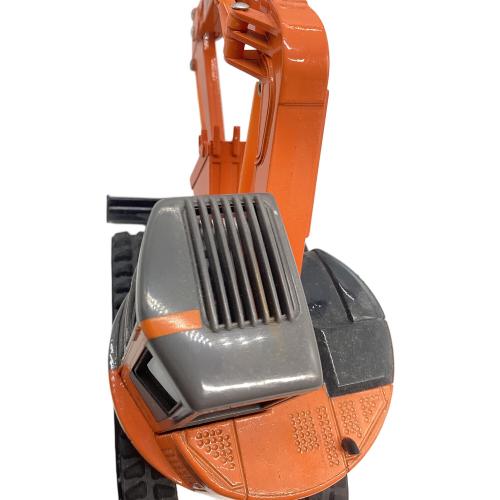 1/35  HITACHI ZAXIS75UR