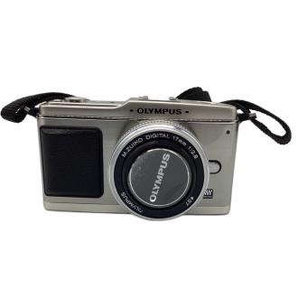 OLYMPUS (オリンパス) ミラーレス一眼カメラ 電動パンケーキレンズ17㎜F2.8※充電器欠品 E-P1 1230万画素(有効画素) フォーサーズ 専用電池 SDHCカード対応 H44522912