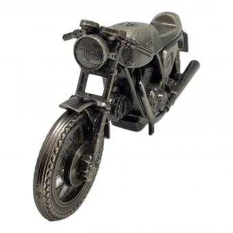 ヤマハ オートセンター グループ 現レッドバロン (ヤマハオートセンター グループ ゲンレッドバロン) DUCATI 750 SPORT 1973