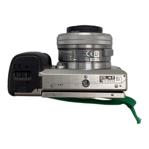 SONY ミラーレス一眼カメラ レンズ:E 55-210mm F4.5-6.3 OSS SEL55210 シャッター数:1,586枚