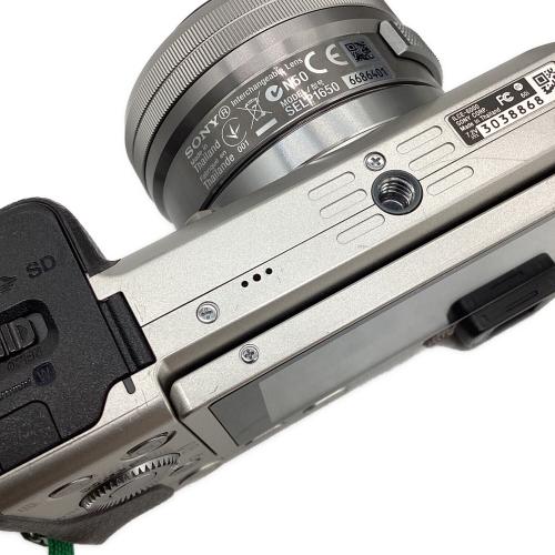 SONY ミラーレス一眼カメラ レンズ:E 55-210mm F4.5-6.3 OSS SEL55210 シャッター数:1,586枚