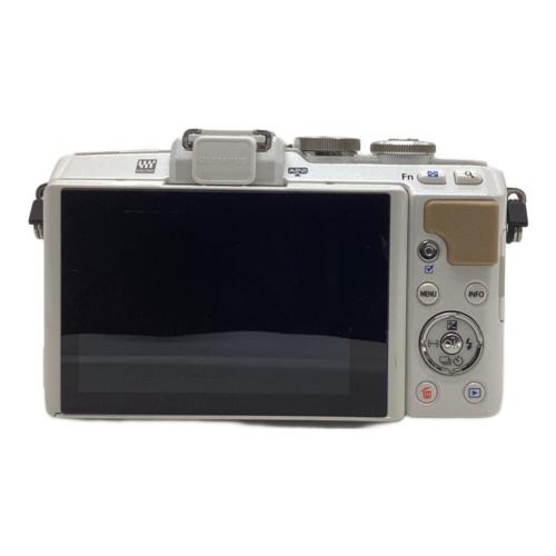 OLYMPUS (オリンパス) ミラーレス一眼カメラ PEN E-PL7 1720万画素(総画素) マイクロフォーサーズ 専用電池 SDXCカード対応 BHAA82892