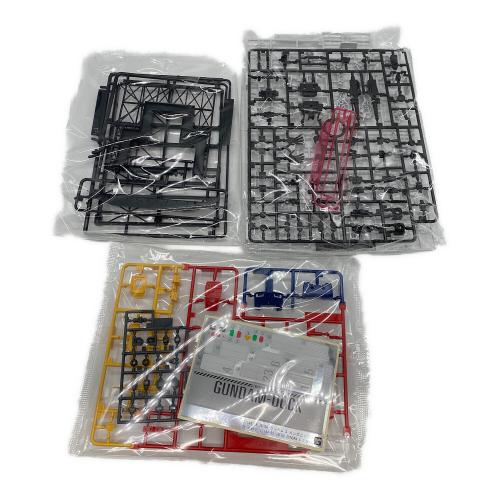 BANDAI (バンダイ) 1/144 RX-78F00 ガンダム＆ガンダムドック ガンプラ