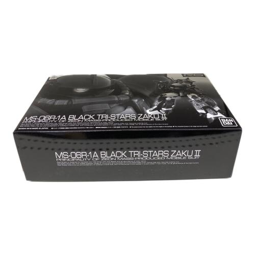 BANDAI (バンダイ) RG 1/144 MS-06R-1A 黒い三連星専用ザクⅡ ガンプラ