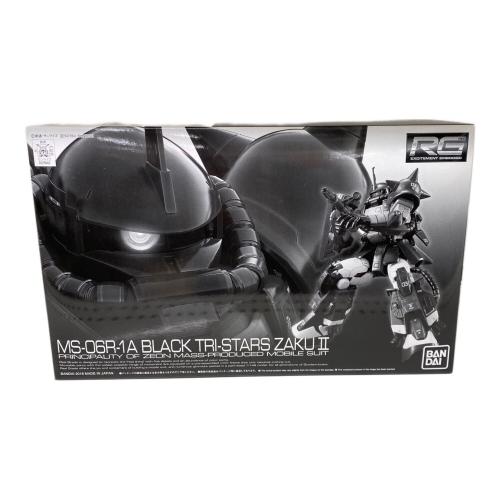 BANDAI (バンダイ) RG 1/144 MS-06R-1A 黒い三連星専用ザクⅡ ガンプラ