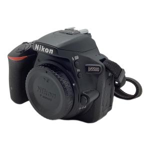 Nikon (ニコン) デジタル一眼レフカメラ D5500
