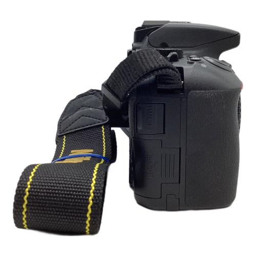 Nikon (ニコン) デジタル一眼レフカメラ D5500