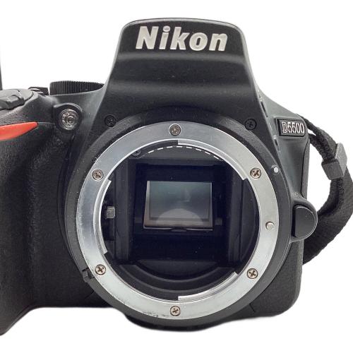 Nikon (ニコン) デジタル一眼レフカメラ D5500