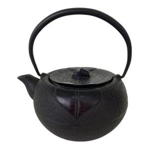 南部鉄器 (ナンブテッキ) 鉄瓶