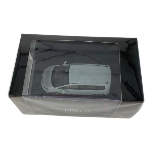 HONDA (ホンダ) HONDA FREED 1/43ディスプレイ モデルカー