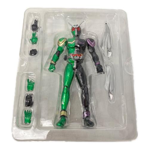 仮面ライダーW(ダブル) (カメンライダーダブル) 仮面ライダーW サイクロンジョーカー S.H.Figuarts 仮面ライダー