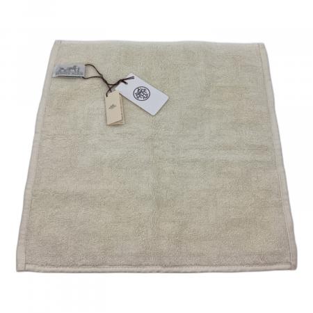 HERMES エルメス　グレー フェイスタオル　39 x 57cm HERMES (エルメス) カレ・タオル ステアーズ｜トレファクONLINE