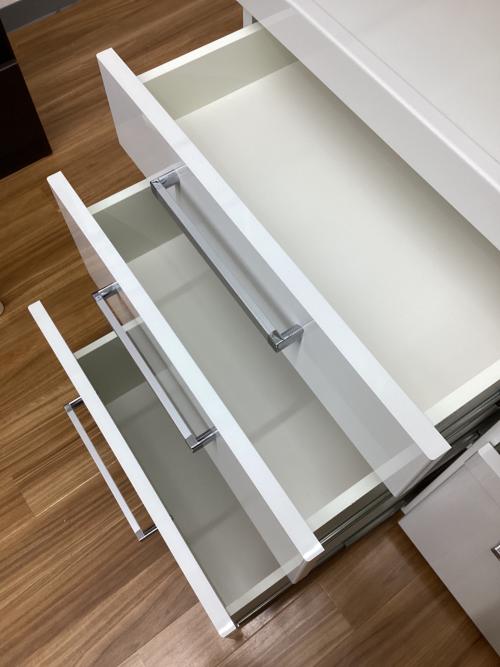 ニトリ レンジボード ホワイト 429 3枚扉、引き出し③