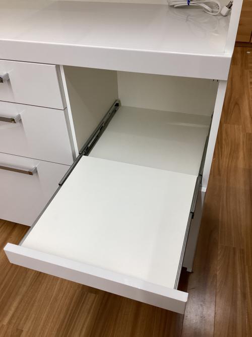 ニトリ レンジボード ホワイト 429 3枚扉、引き出し③