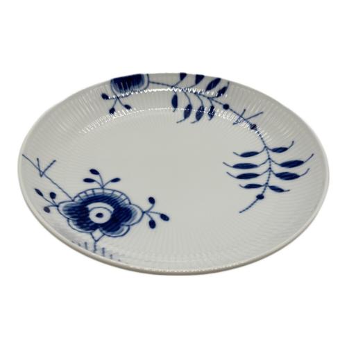 ROYAL COPENHAGEN (ロイヤル・コペンハーゲン) プレート 25cm ブルーフルーテッド・メガ