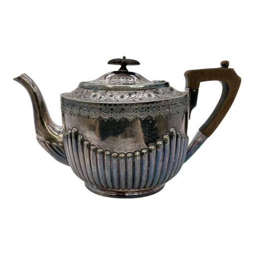 アンティークポット