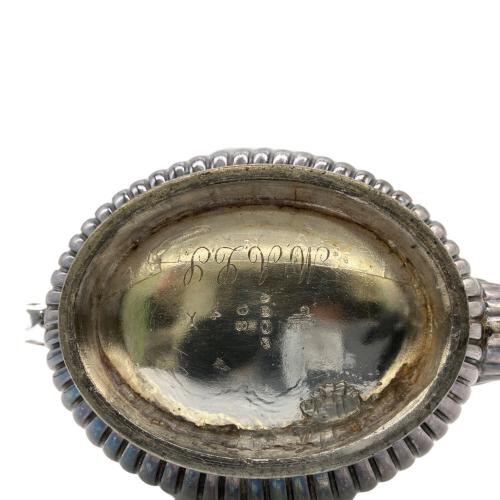 アンティークポット