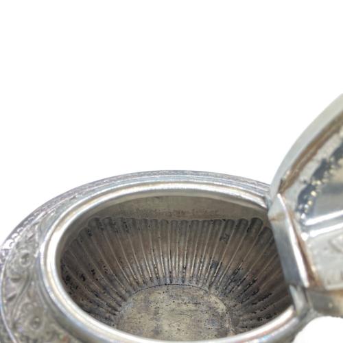 アンティークポット