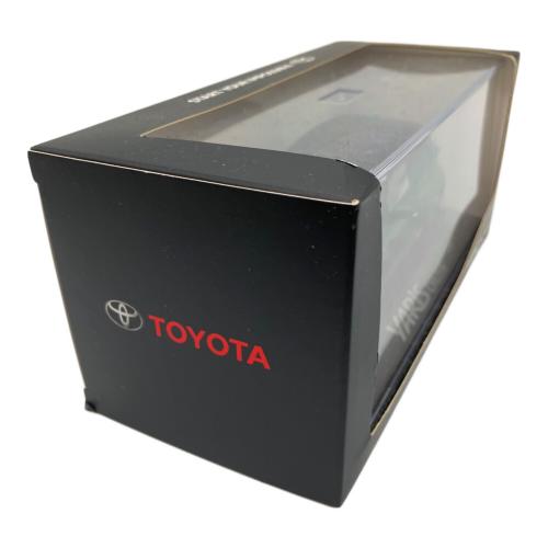 TOYOTA (トヨタ) ヤリスクロス カラーサンプル