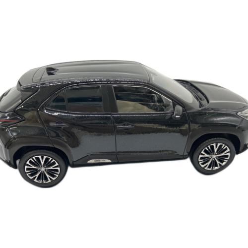 TOYOTA (トヨタ) ヤリスクロス カラーサンプル｜トレファクONLINE