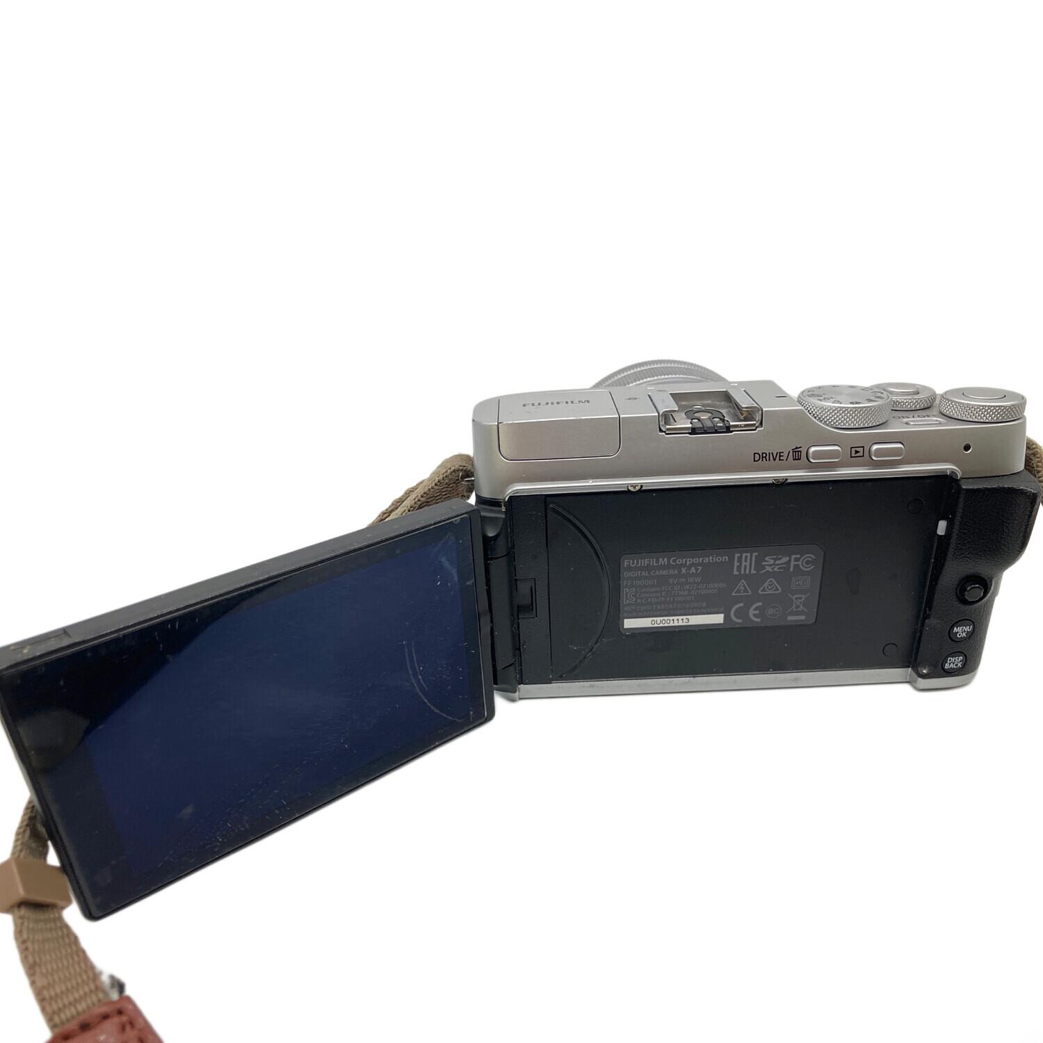 FUJIFILM (フジフィルム) ミラーレス一眼カメラ X-A7 2424万画素