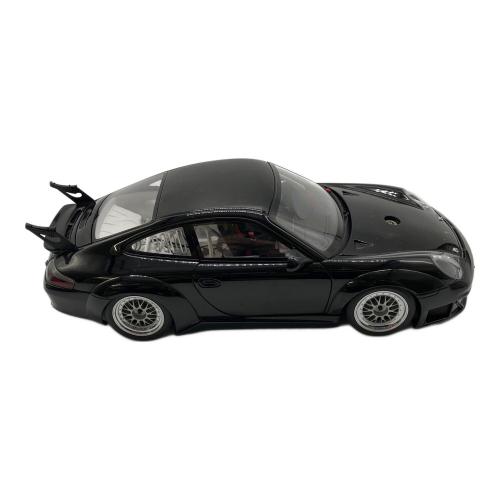 AUTOart 1/18 ポルシェ 911 (997) フィギュア