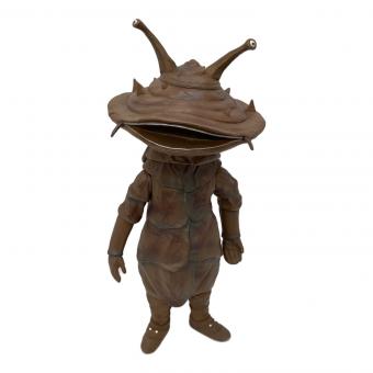 カネゴン ソフビフィギュア 1966 円谷プロ MEDICOM TOY 2000 尻尾リペア有