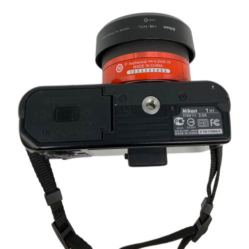 Nikon (ニコン) ミラーレス一眼カメラ 1 V1 レンズnikon 1 nikkor 10-30mm