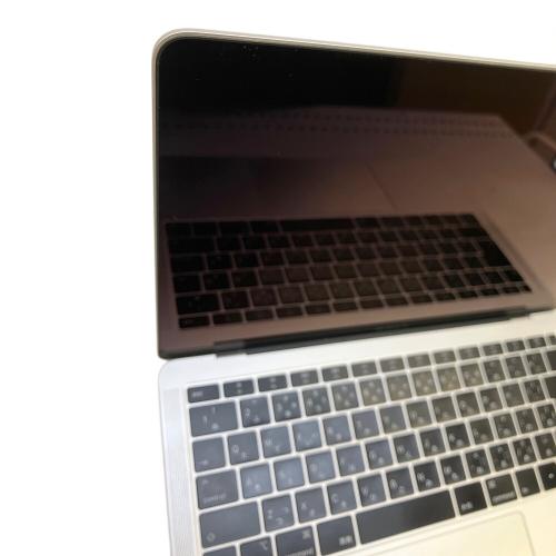 Apple (アップル) MacBook Air A1932 13.3インチ