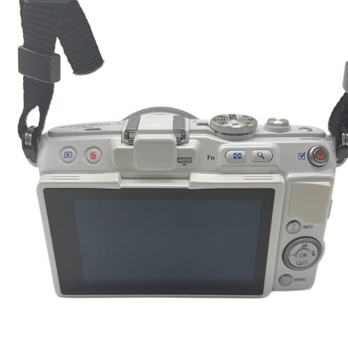 OLYMPUS (オリンパス) ミラーレス一眼カメラ E-PL6 ダブルレンズキット